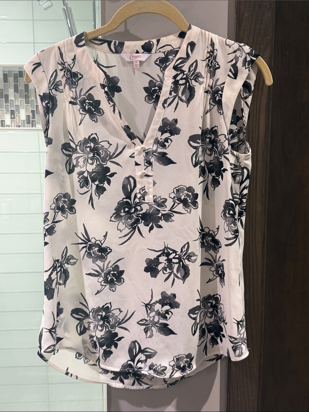Candie's White Sleeveless V-Neck Blouse with Black Floral Print